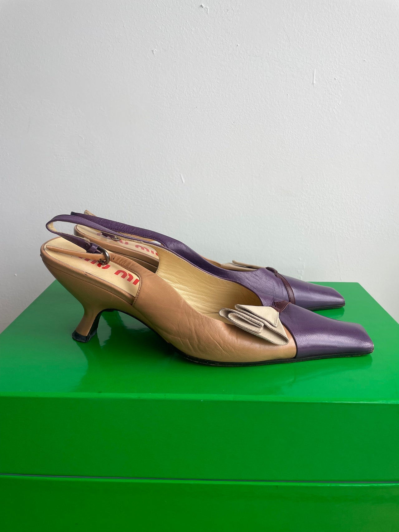 Miu Miu vintage slingback flower tulip applique curved vintage kitten heels 38.5