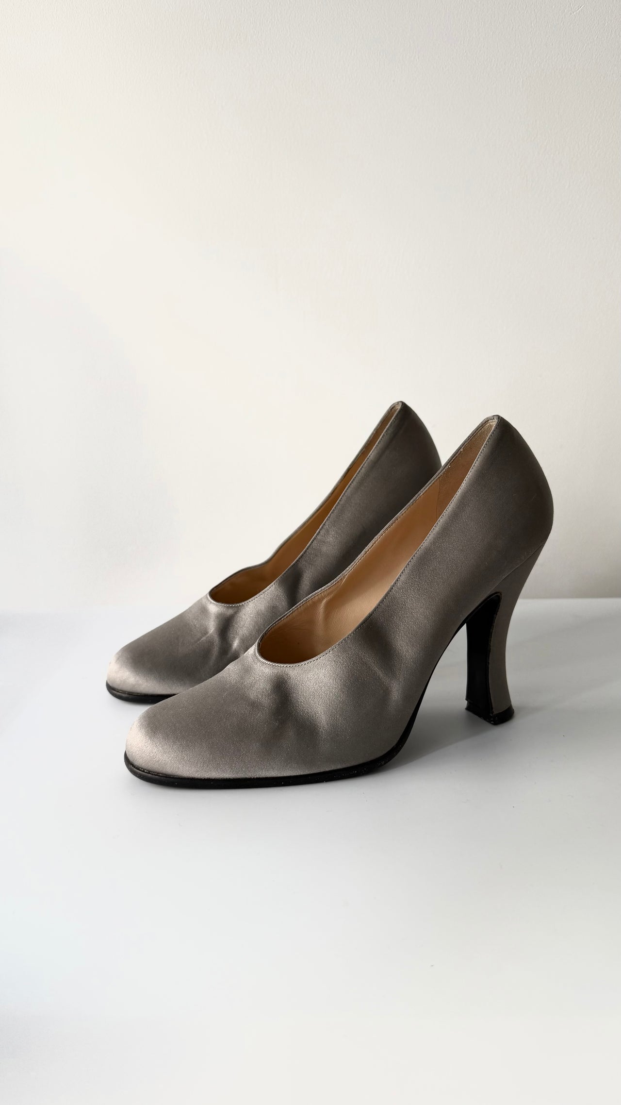 Prada A/W 1994 grey silk satin courts 38 IT