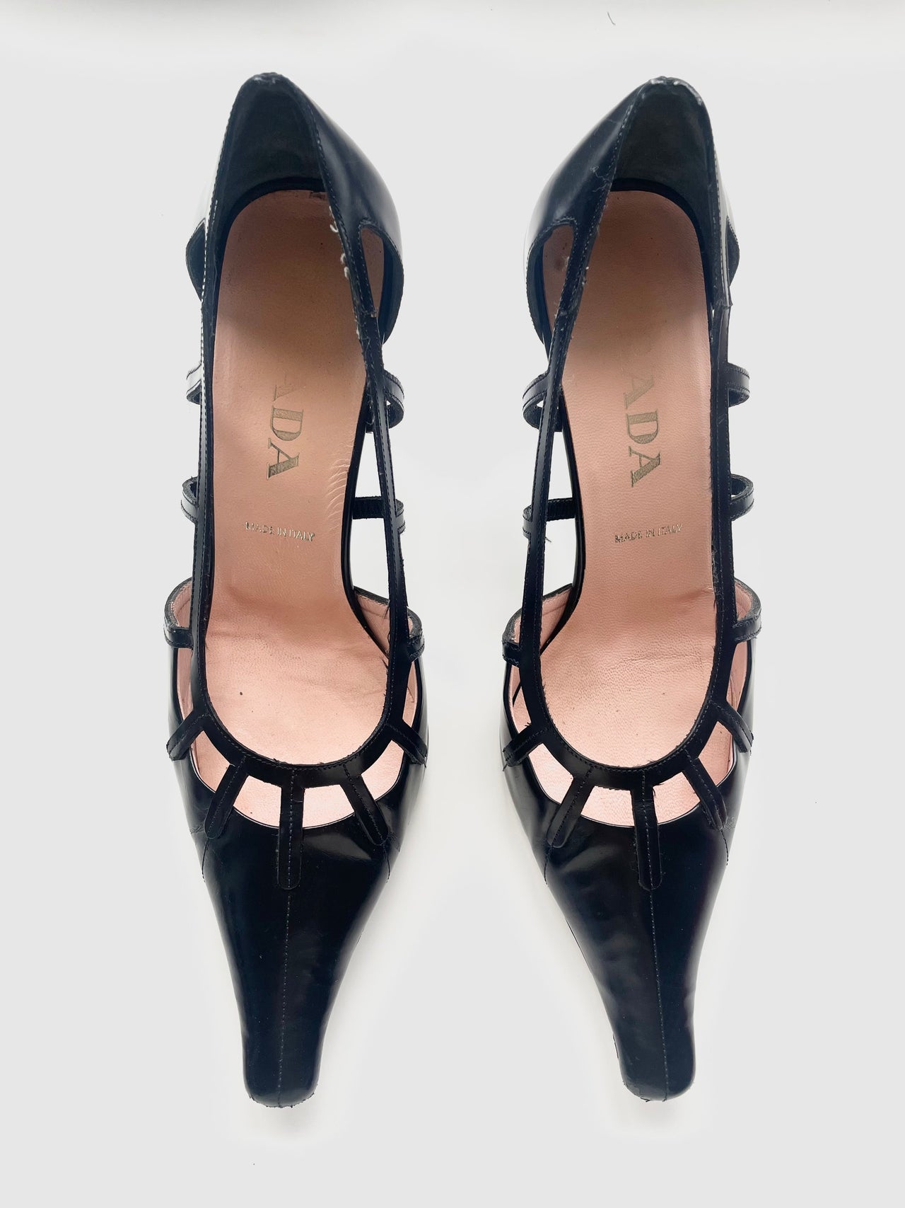 Prada bondage style glossy leather kitten heel vintage 1990’s courts 38.5