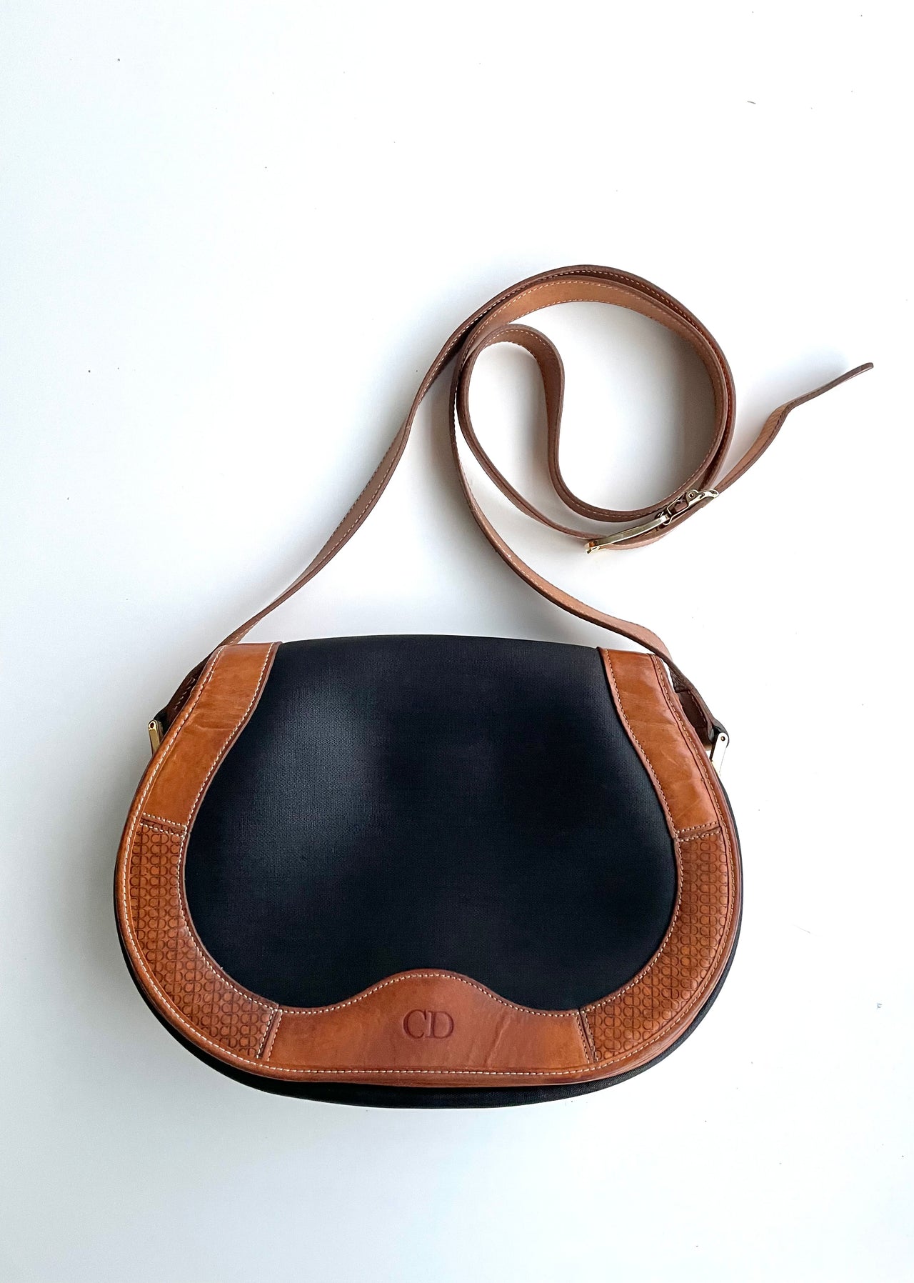 Dior 80’s crossbody saddle bag