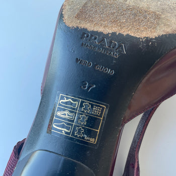 Prada SS2000 dark burgundy glossy leather and mesh slingback courts