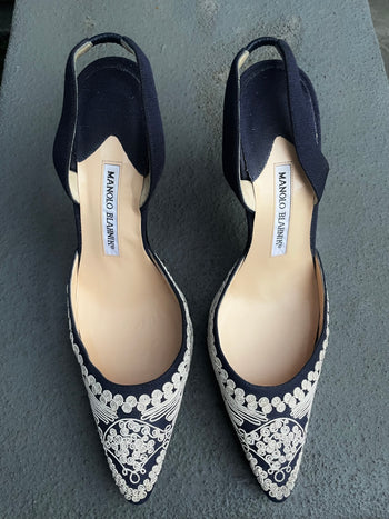 Manolo Blahnik embroidered denim slingback courts 38