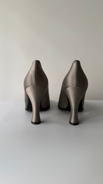 Prada A/W 1994 grey silk satin courts 38 IT