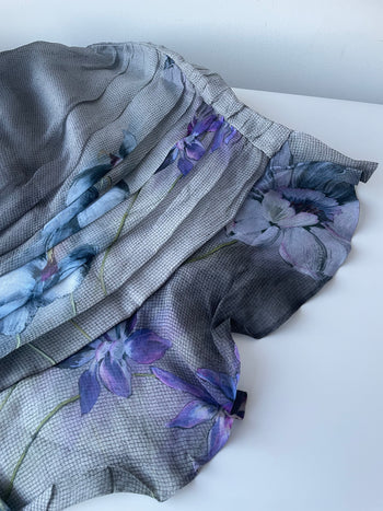 Emporio Armani vintage 2000’s silk skirt with flower appliqué
