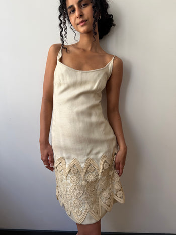 Mary Fair 1960’a raw silk crochet applique strap dress