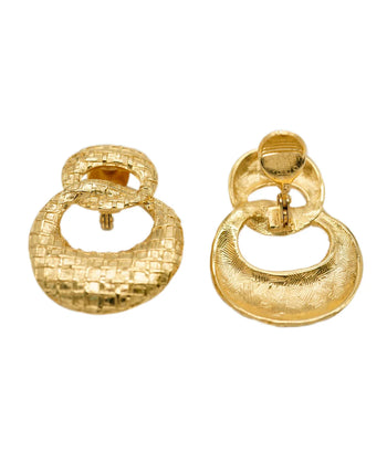 Givenchy 80’s statement clip-on quilted earrings