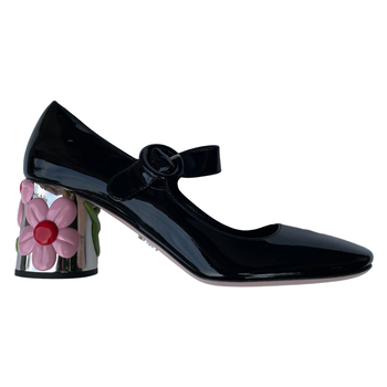 Prada Mary Jane has in black patent with flower apple block heel, size 39