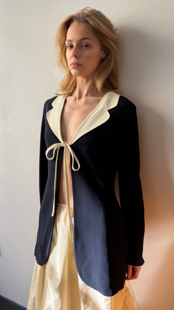 Moschino Cheap and Chic front bow tie contrasting collar jacket