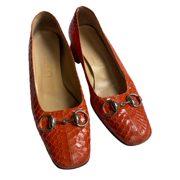 Gucci horsebit buckle detail flats in orange snakeskin leather 37 IT