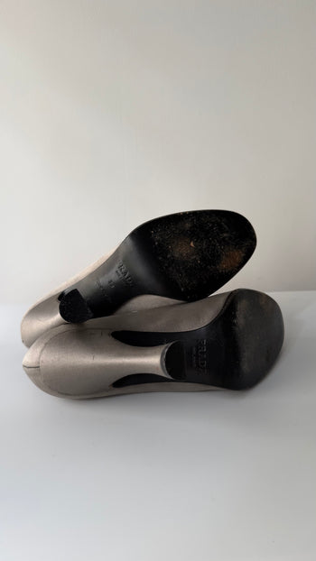 Prada A/W 1994 grey silk satin courts 38 IT