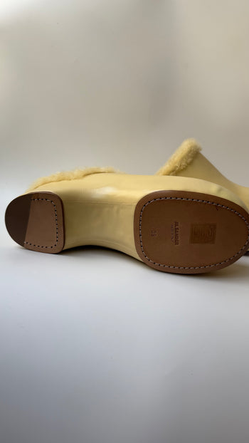 Jil Sander ‘Indulgence’ fur lined clogs in butter yellow 39