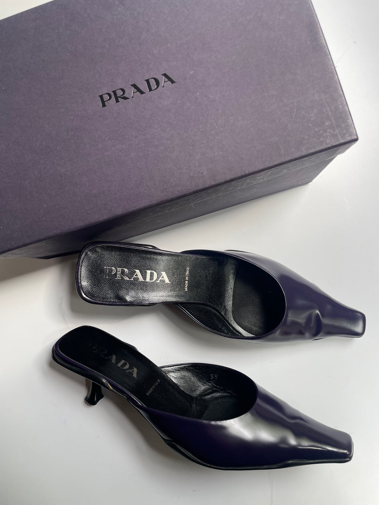 Prada 90’s sporty chic glossy leather dee purple mules 39 IT