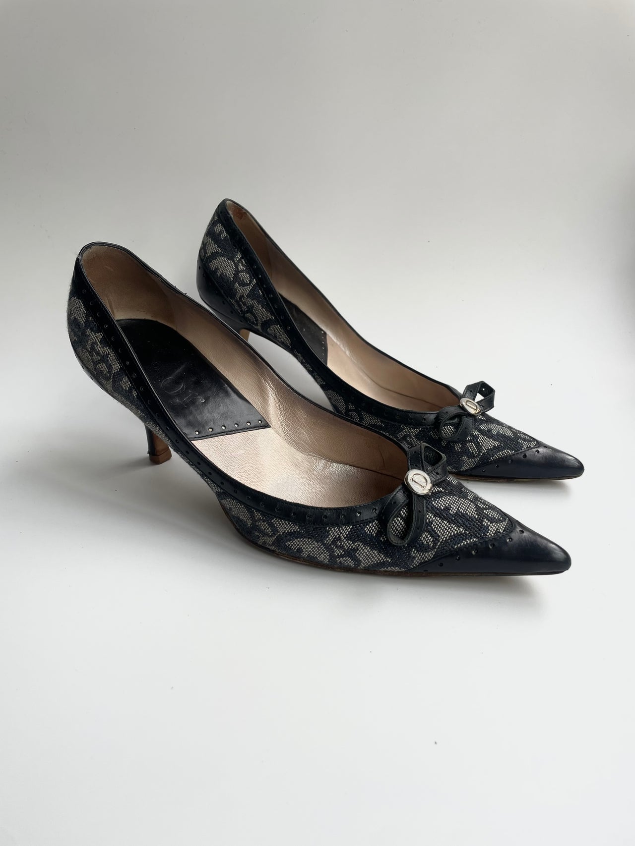 Dior navy oblique canvas monogram Galliano era courts 37.5