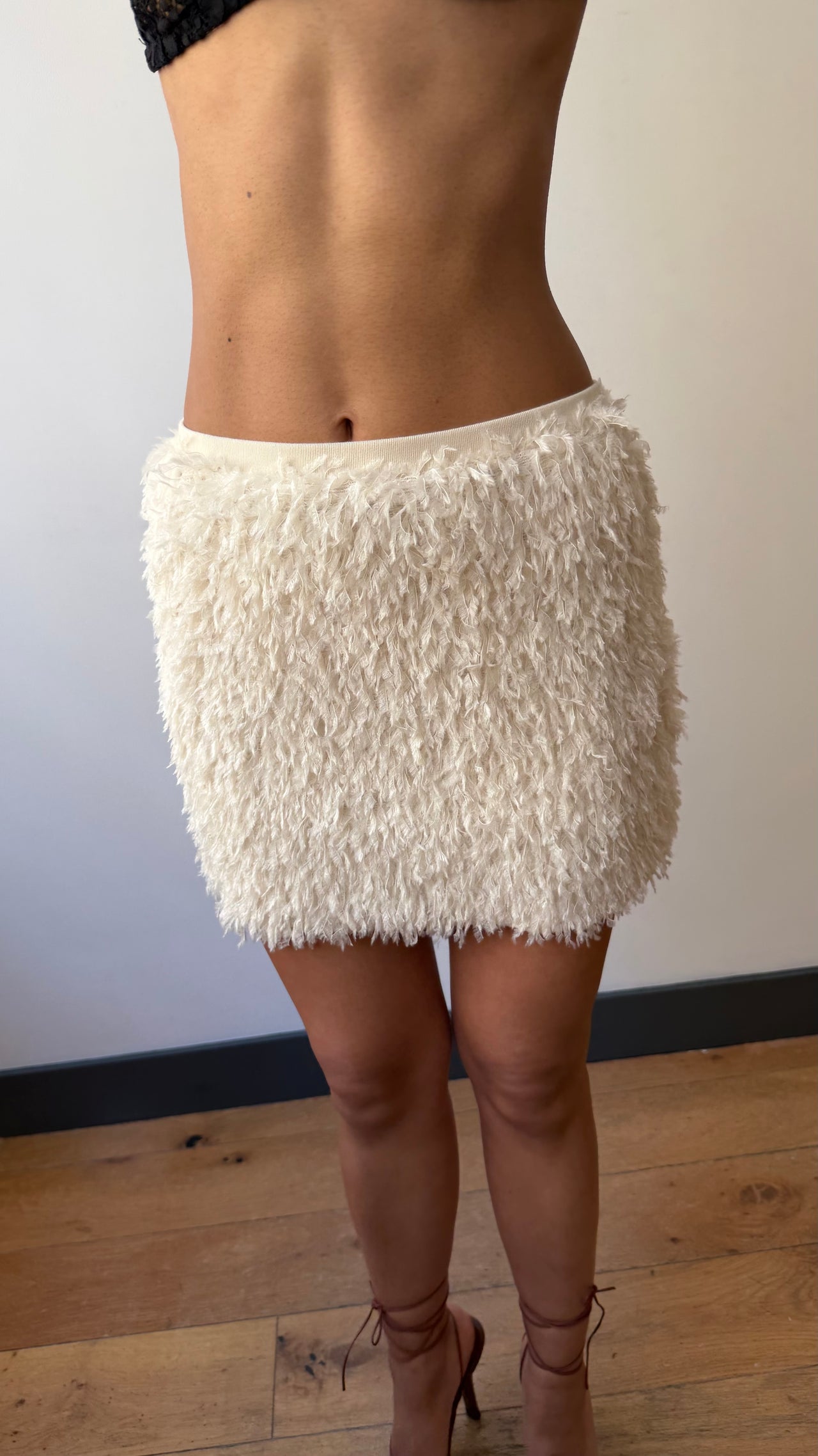 N21 feather effect textured mini skirt