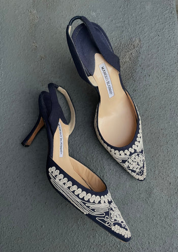 Manolo Blahnik embroidered denim slingback courts 38